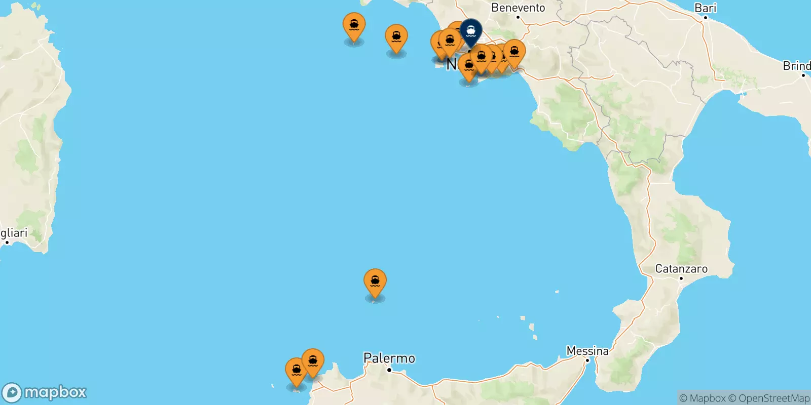 Traghetti dall'Italia per Napoli Beverello